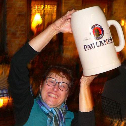 A happy Paulaner prize winner!